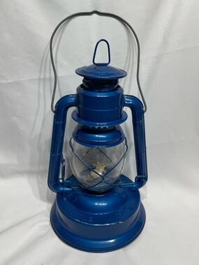 Vintage Blue Dietz Little Wizard Lantern, Excellent Condition, doesn’t look used